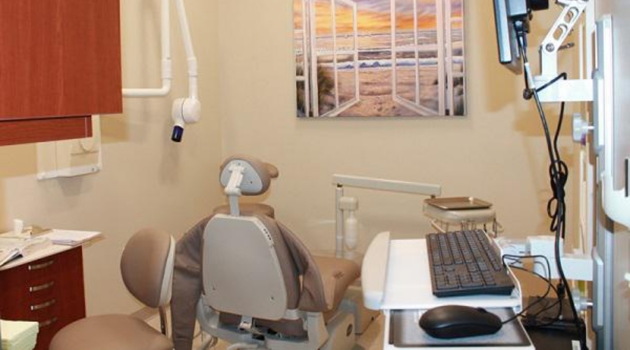 Dental treatment room