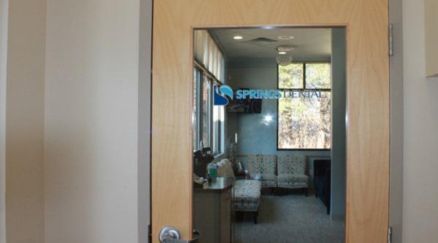 Front door of Springs Dental